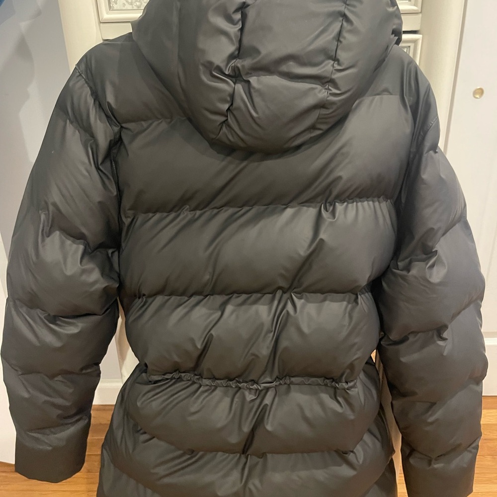 RAINS WINTER PUFFY-JACKET BLACK drawstring- hood